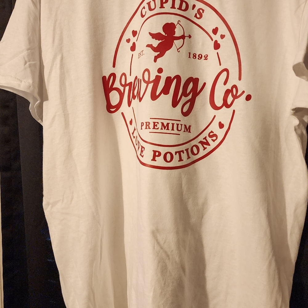 New t-shirt  small and up